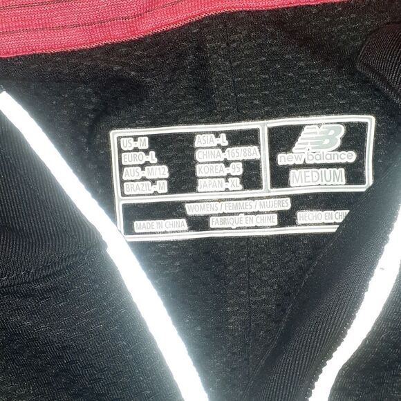 New Balance Top SIZE M - Picture 3 of 5